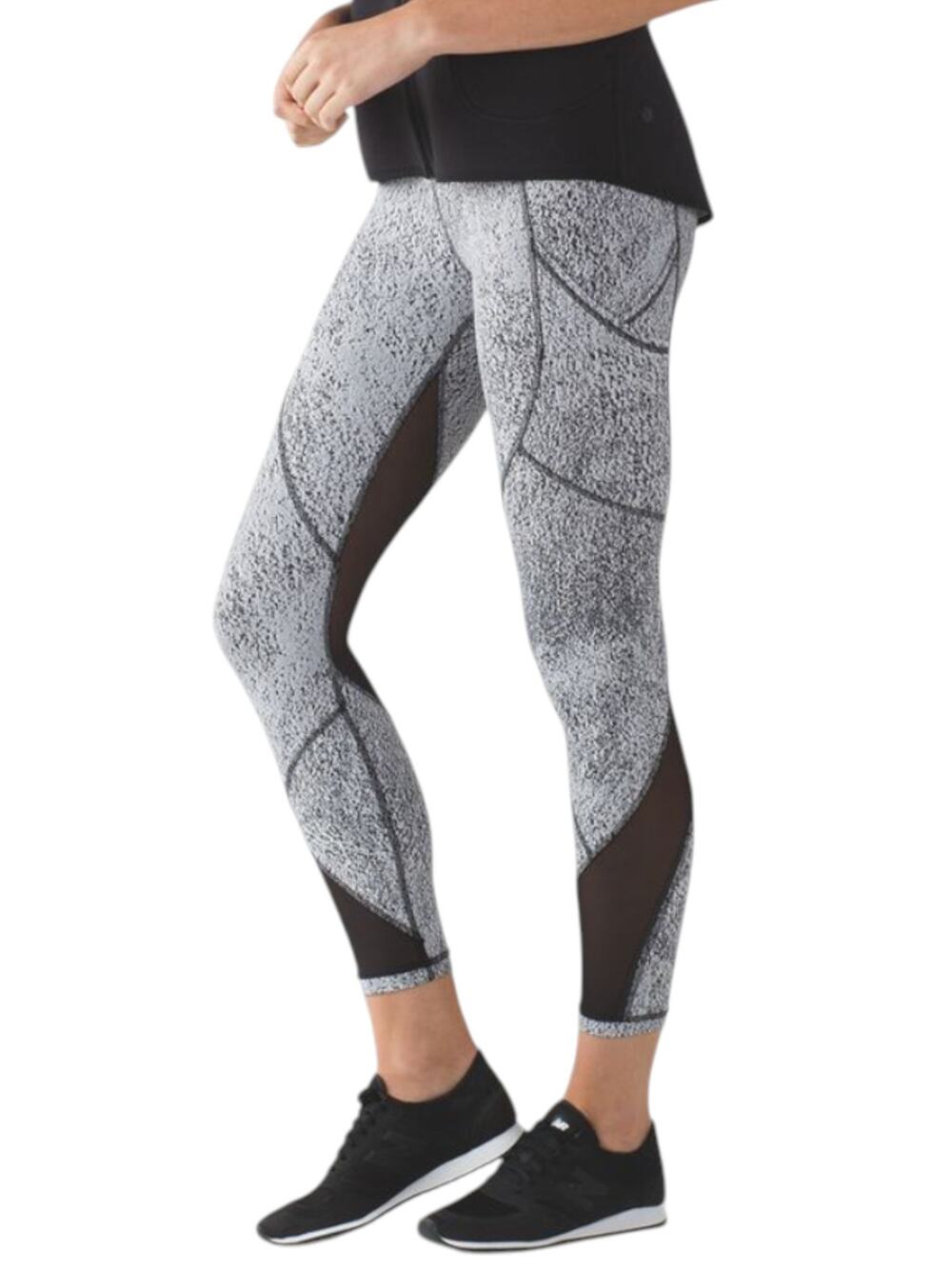 Lululemon 7/8 Outrun Tight Power Luxtreme Spray Jacquard White Black Size 12